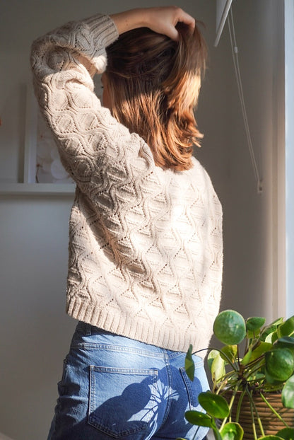 Waves Cardigan | de charmantes motifs d'ondes en Double Sunday de Sandnes Garn